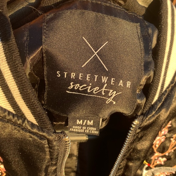 Bomber Jacket - Picture 6 of 6